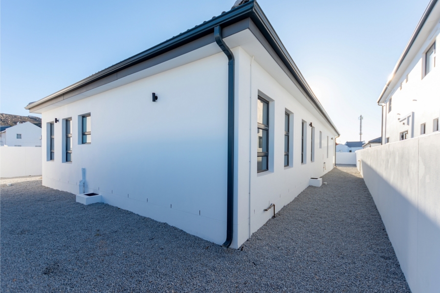 3 Bedroom Property for Sale in Sandy Point Western Cape